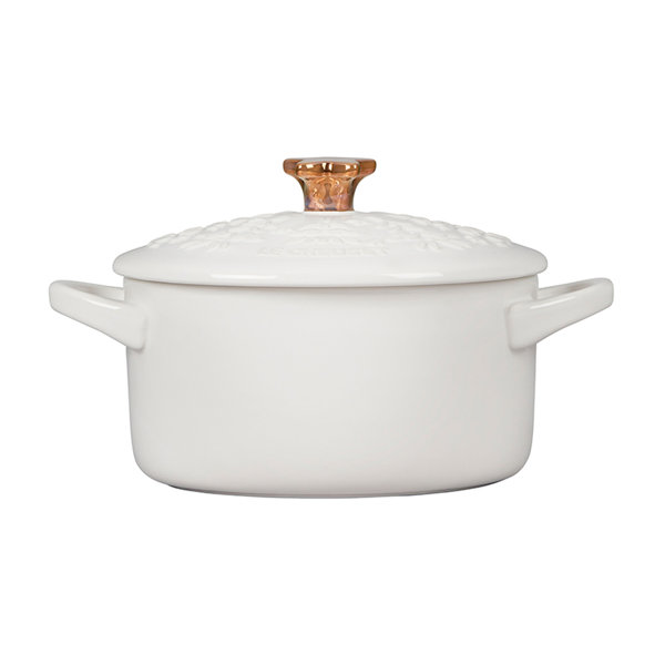 Le Creuset Noël 24 Oz. Dutch Oven Embossed Tree with Gold Star Knob